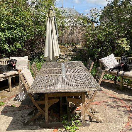 Ynyswen Bed & Breakfast Nantgaredig ภายนอก รูปภาพ